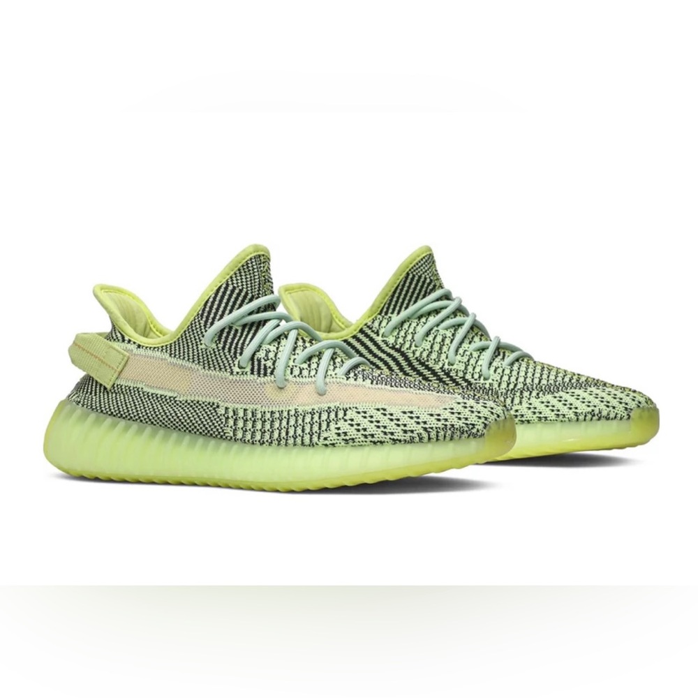 Yeezy Boost 350 Sneakers - Size 5.5 men’s/7.5 women’s